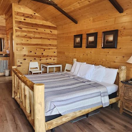 Bryce Valley Lodging Tropic Bagian luar foto