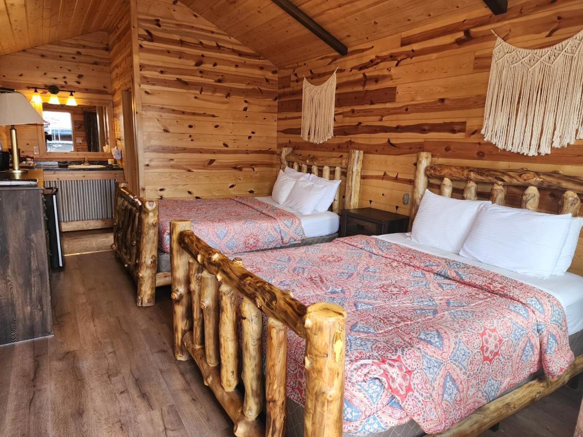Bryce Valley Lodging Tropic Bagian luar foto
