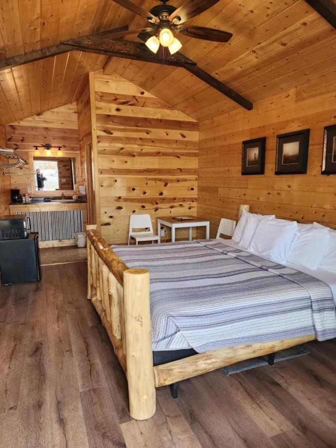 Bryce Valley Lodging Tropic Bagian luar foto