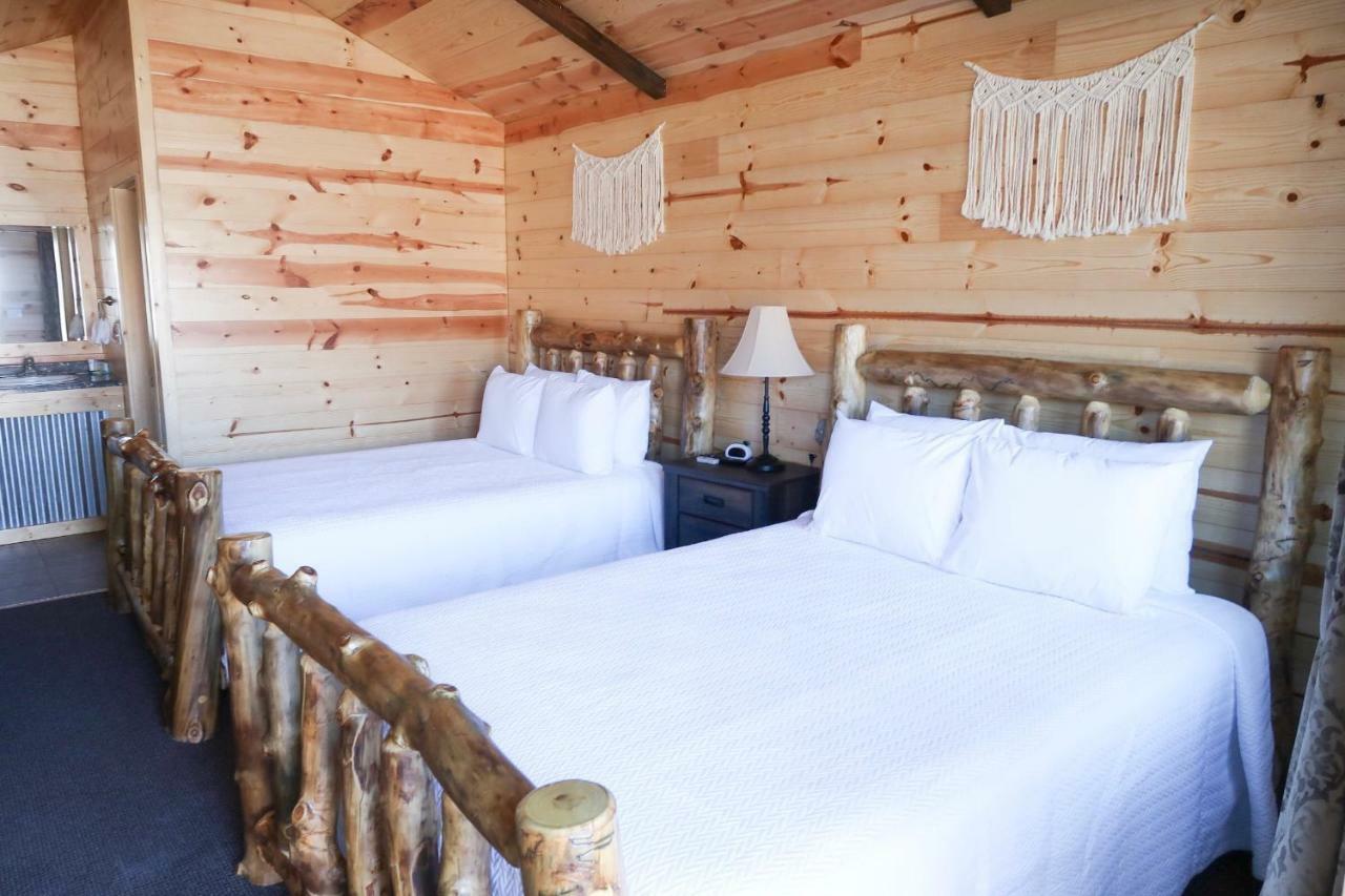 Bryce Valley Lodging Tropic Bagian luar foto